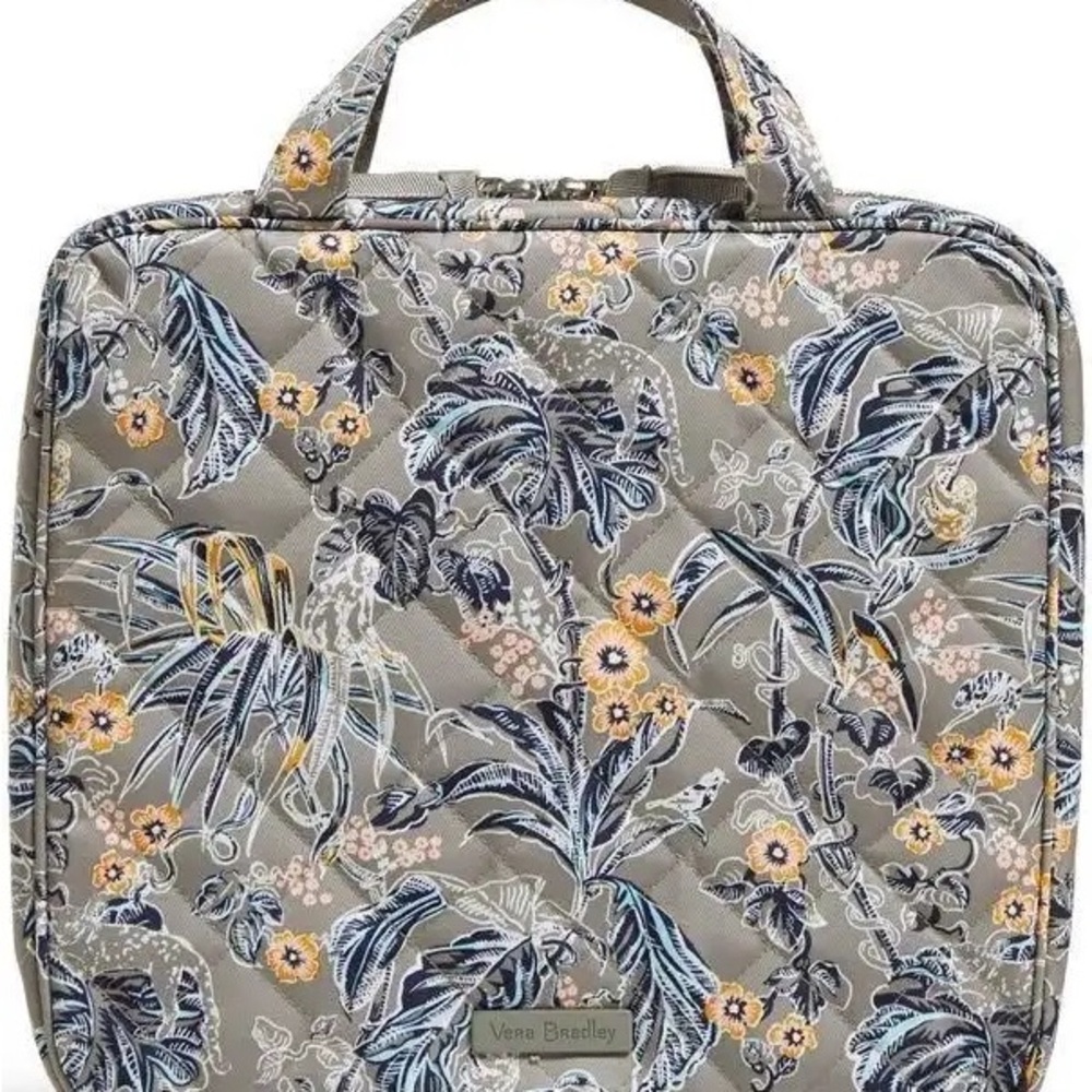 Vera Bradley zip hanging organizer rain forest tote